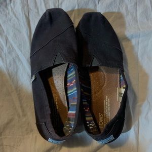 Black Toms shoes